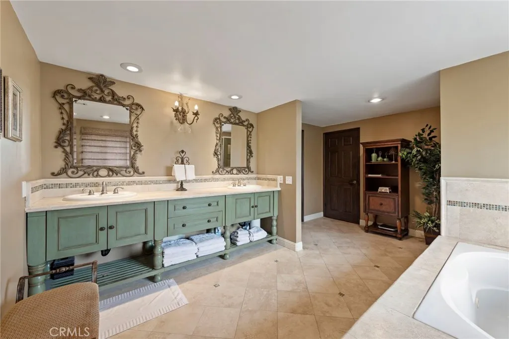 9905 Pangborn, Downey, California 90240 home-pic-23
