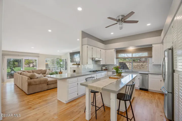 4900 Kilburn Ct Oak Park CA-large-016-04
