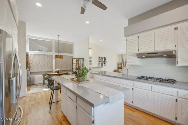 4900 Kilburn Ct Oak Park CA-large-021-04