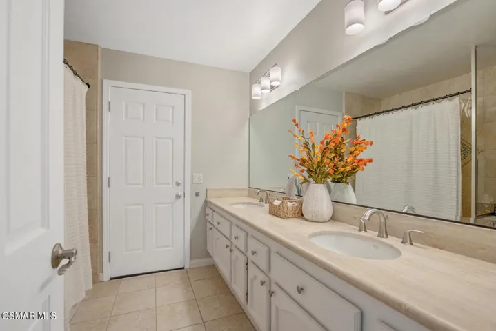 4900 Kilburn Ct Oak Park CA-large-036-03