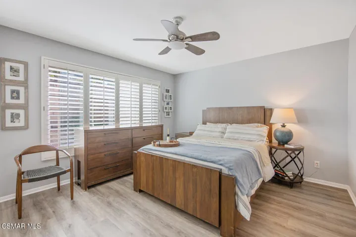 4900 Kilburn Ct Oak Park CA-large-038-00