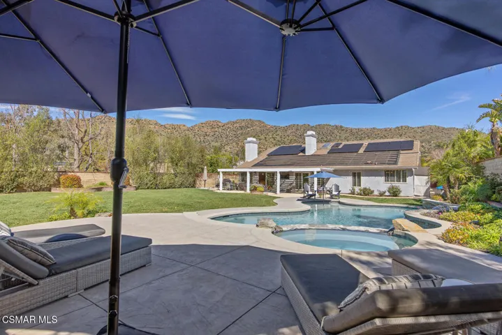 4900 Kilburn Ct Oak Park CA-large-056-00