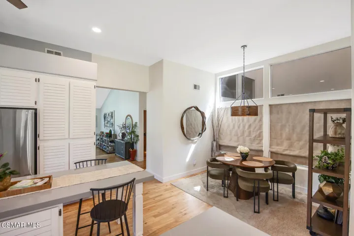 4900 Kilburn Ct Oak Park CA-large-032-04