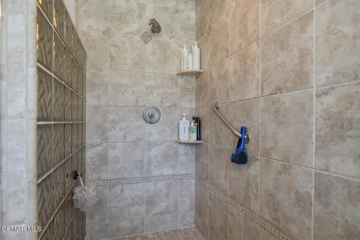 4900 Kilburn Ct Oak Park CA-large-049-04