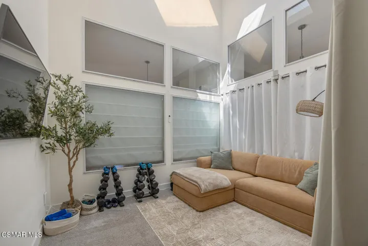 4900 Kilburn Ct Oak Park CA-large-050-02