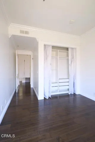 4830Elmwood_0043
