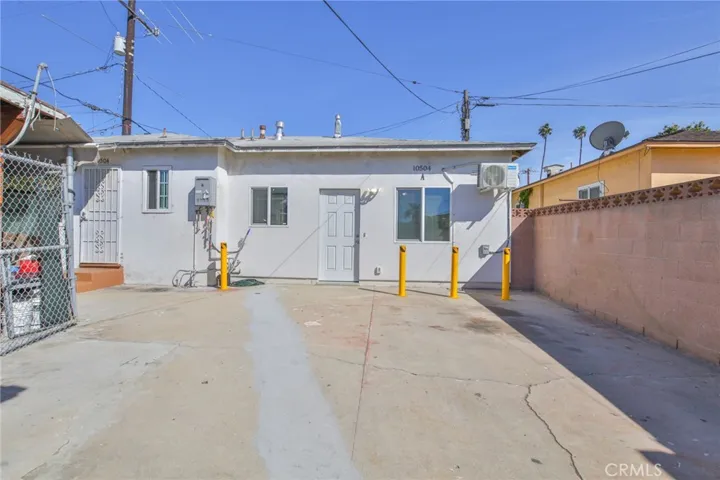 10502 Ravenswood, Inglewood, California 90304