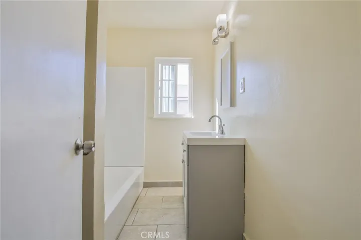 10502 Ravenswood, Inglewood, California 90304