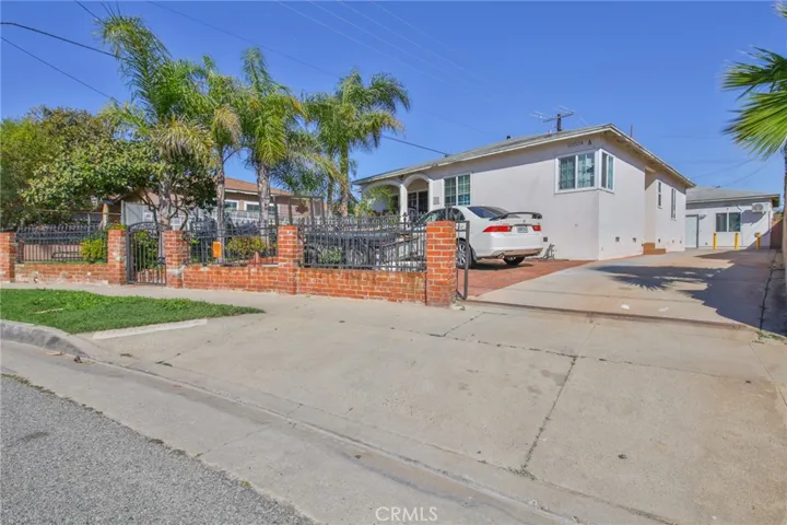 10502 Ravenswood, Inglewood, California 90304