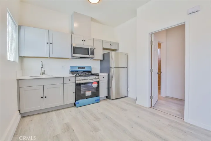 10502 Ravenswood, Inglewood, California 90304
