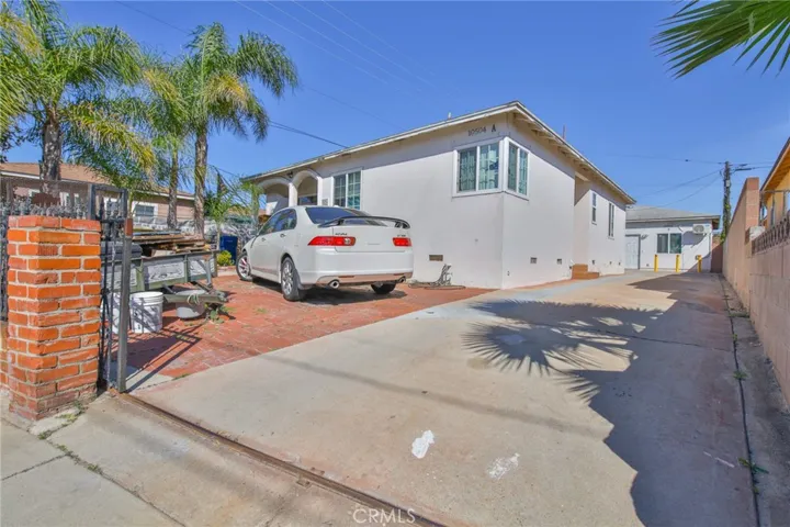10502 Ravenswood, Inglewood, California 90304
