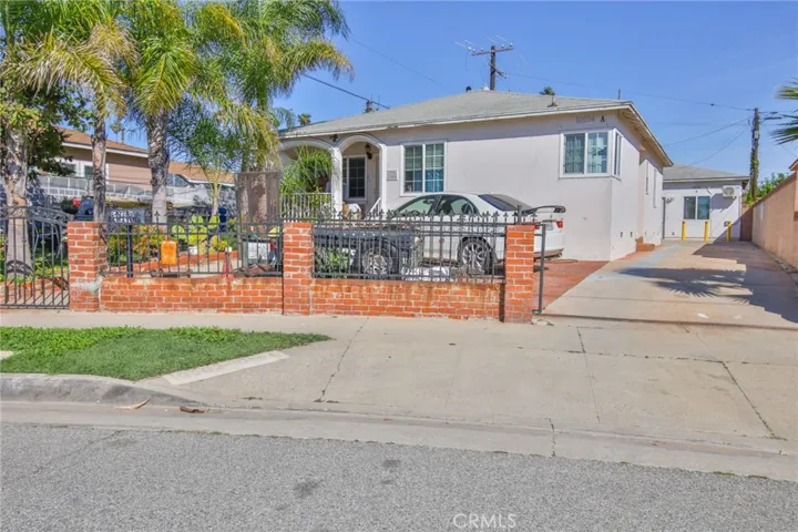 10502 Ravenswood, Inglewood, California 90304