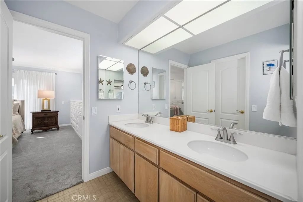 1713 Electric Avenue, Seal Beach, California 90740 home-pic-38