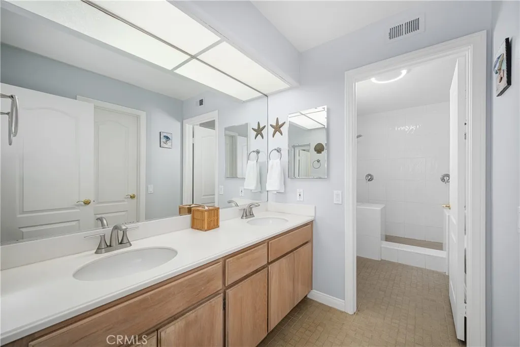 1713 Electric Avenue, Seal Beach, California 90740 home-pic-39