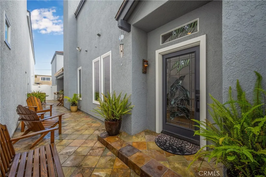 1713 Electric Avenue, Seal Beach, California 90740 home-pic-11