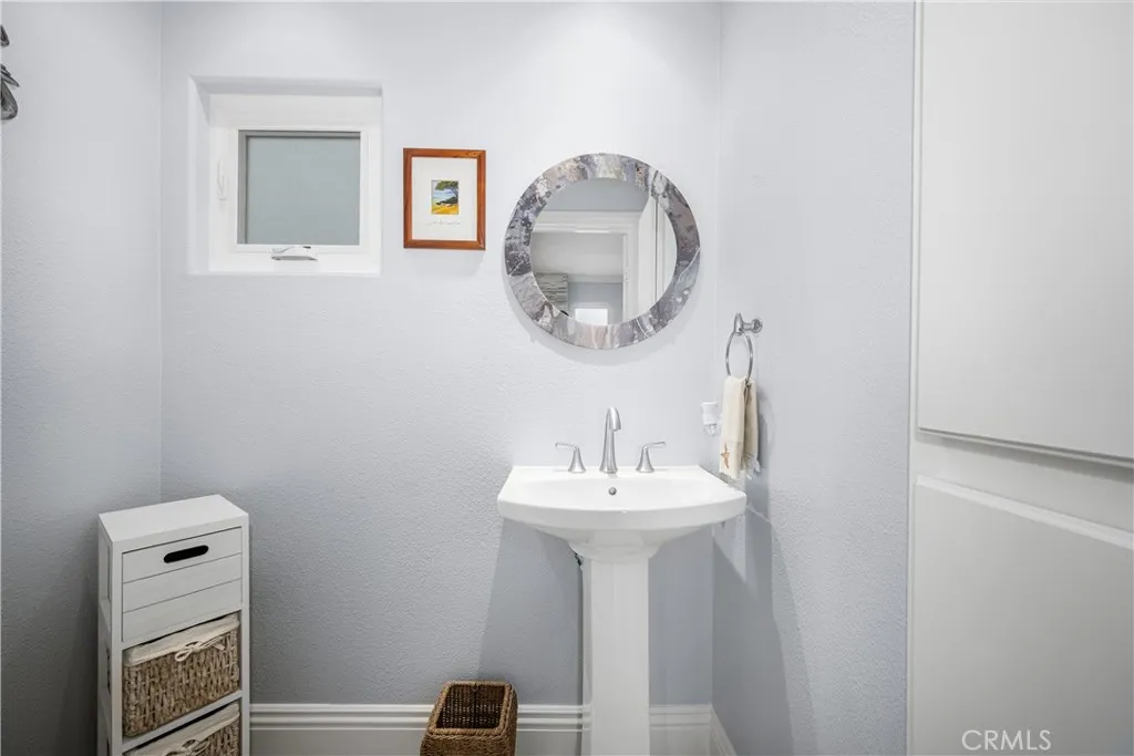 1713 Electric Avenue, Seal Beach, California 90740 home-pic-31