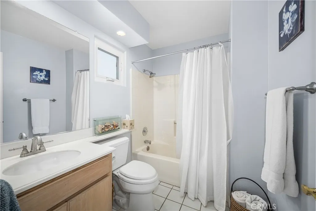 1713 Electric Avenue, Seal Beach, California 90740 home-pic-44