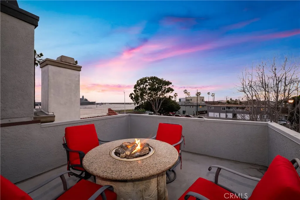 1713 Electric Avenue, Seal Beach, California 90740 home-pic-53