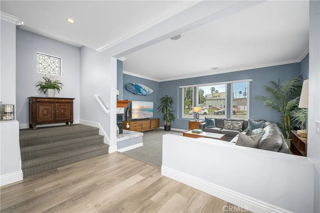 1713 Electric Avenue, Seal Beach, California 90740 home-pic-15