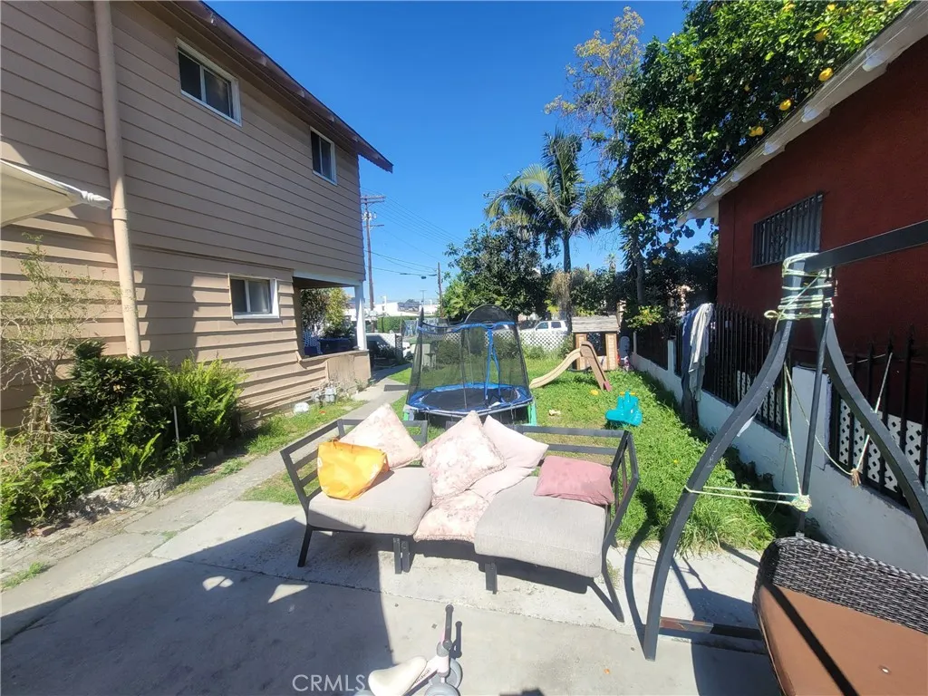 632 E 45th, Los Angeles, California 90011 home-pic-8