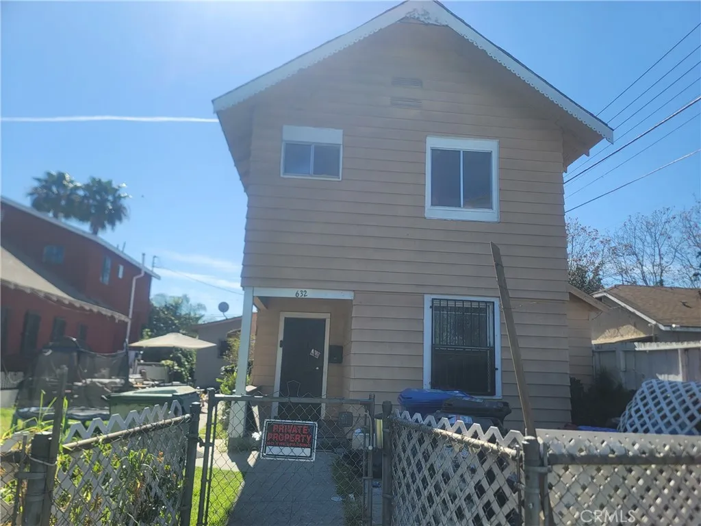 632 E 45th, Los Angeles, California 90011 home-pic-1