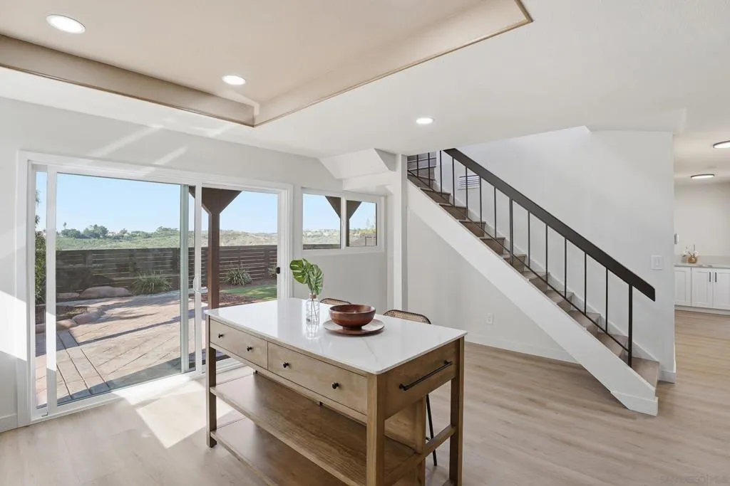 589 E J Street, Chula Vista, California 91910 home-pic-10