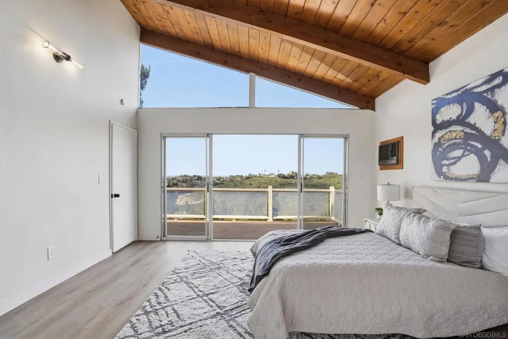 589 E J Street, Chula Vista, California 91910 home-pic-21