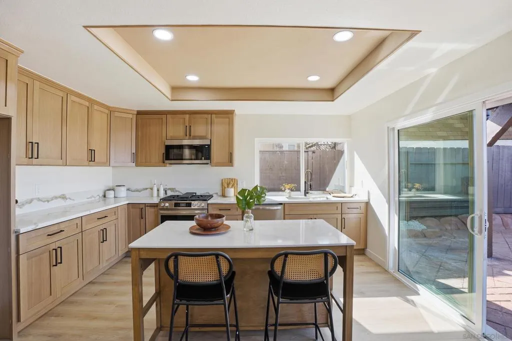 589 E J Street, Chula Vista, California 91910 home-pic-7