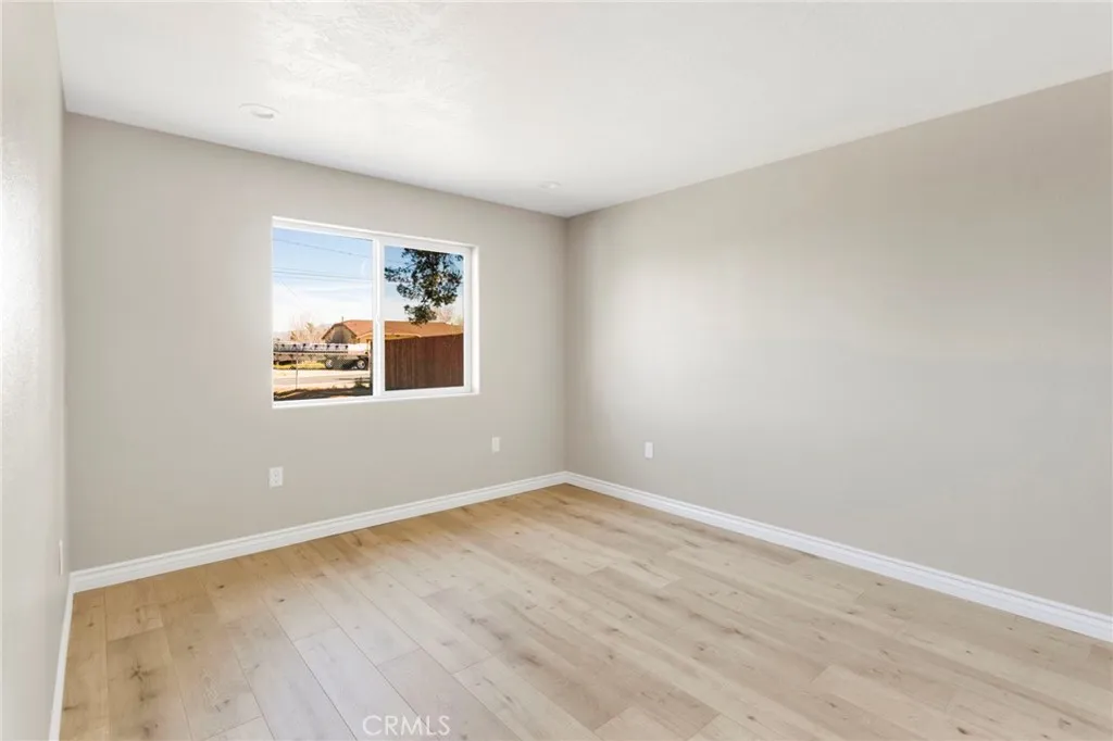 10704 11th Ave., Hesperia, California 92345 home-pic-20