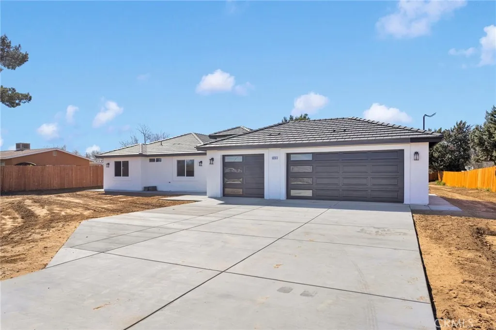 10704 11th Ave., Hesperia, California 92345 home-pic-2