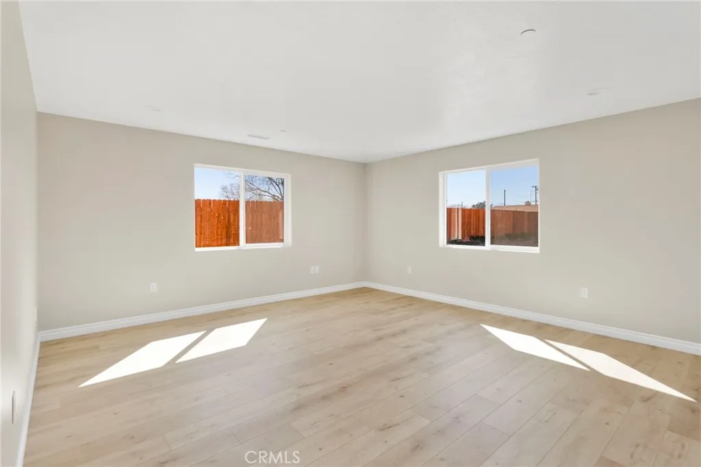 10704 11th Ave., Hesperia, California 92345 home-pic-12