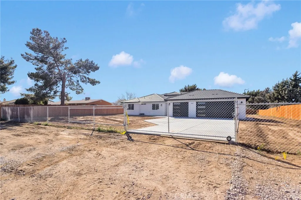 10704 11th Ave., Hesperia, California 92345 home-pic-34