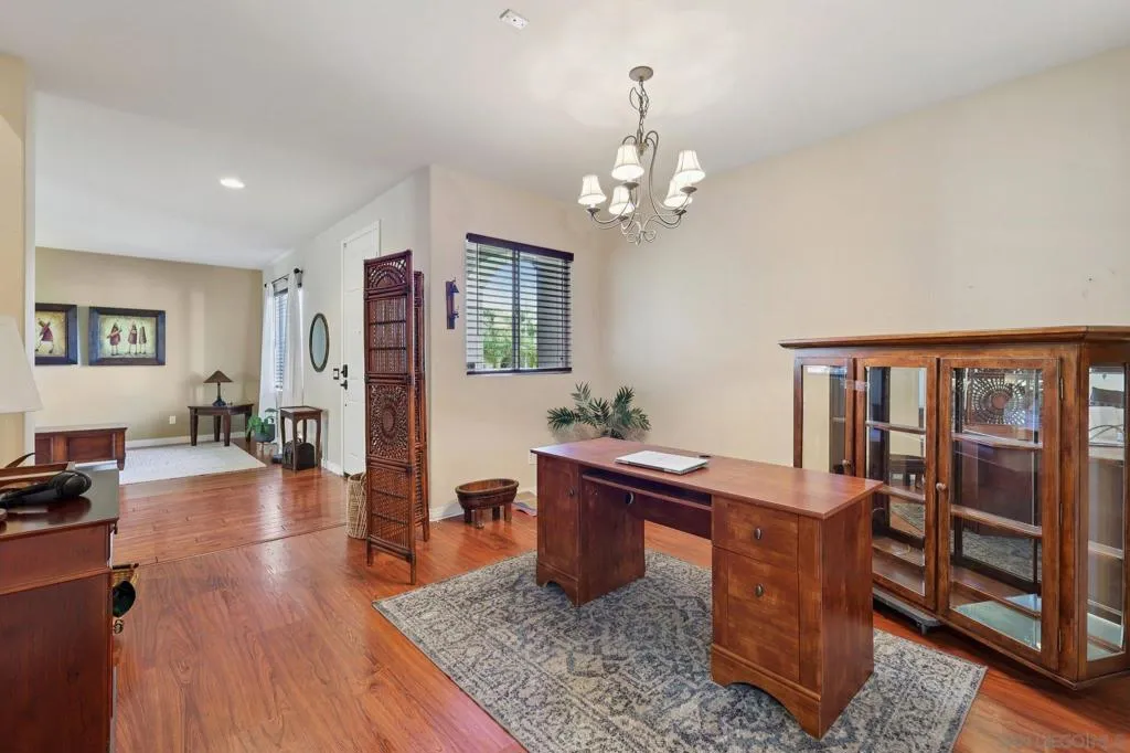 940 Sullivan Ct, Chula Vista, California 91911 home-pic-23
