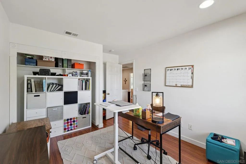 940 Sullivan Ct, Chula Vista, California 91911 home-pic-33