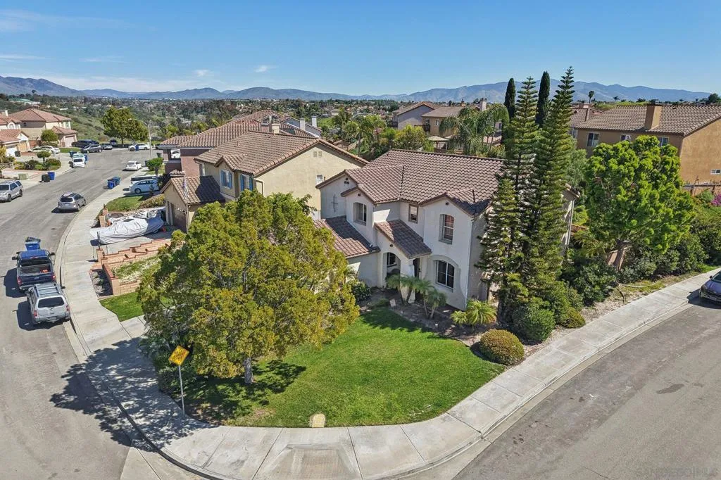 940 Sullivan Ct, Chula Vista, California 91911 home-pic-51