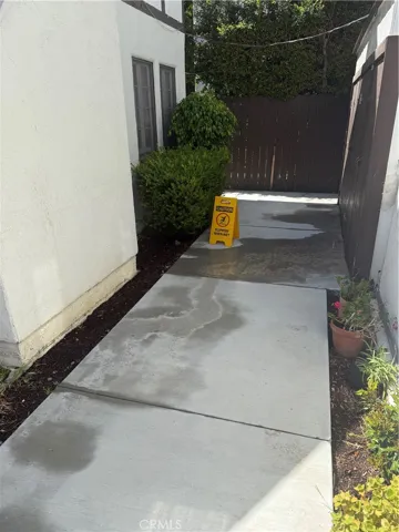 1437 Greenfield Avenue, Los Angeles, California 90025