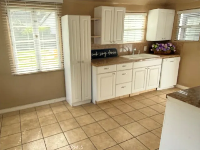 1437 Greenfield Avenue, Los Angeles, California 90025