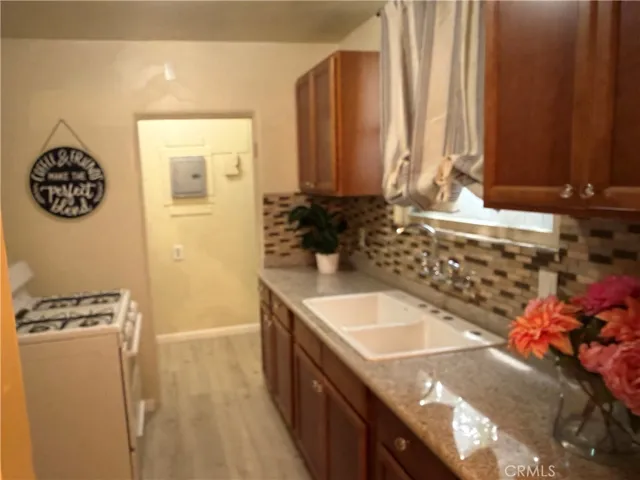 1437 Greenfield Avenue, Los Angeles, California 90025