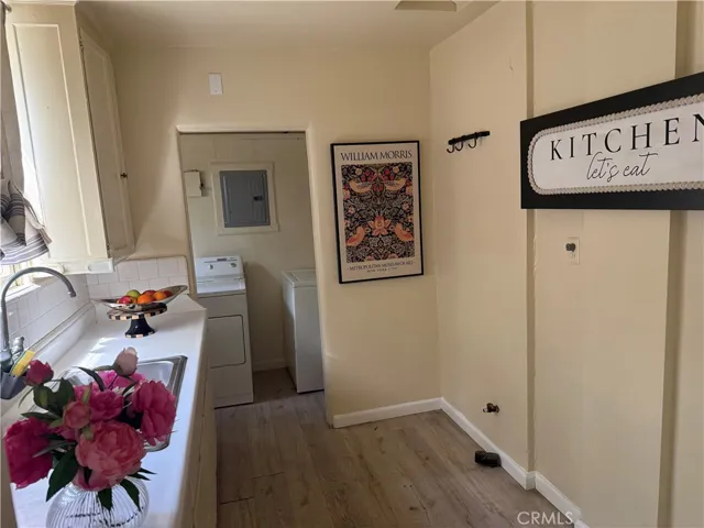 1437 Greenfield Avenue, Los Angeles, California 90025