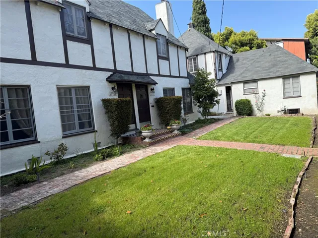 1437 Greenfield Avenue, Los Angeles, California 90025