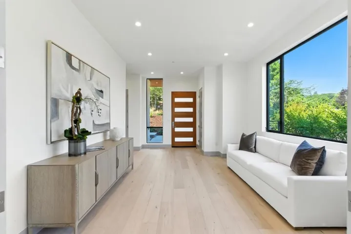 1127 Hillslope Place, Los Altos, California 94024