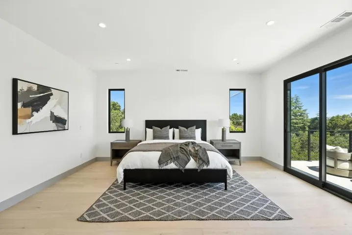 1127 Hillslope Place, Los Altos, California 94024