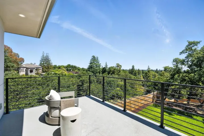 1127 Hillslope Place, Los Altos, California 94024