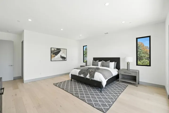 1127 Hillslope Place, Los Altos, California 94024