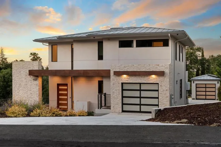 1127 Hillslope Place, Los Altos, California 94024