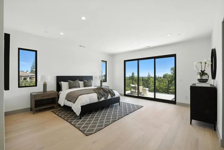 1127 Hillslope Place, Los Altos, California 94024