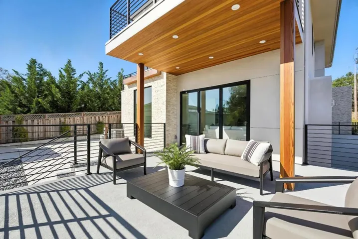 1127 Hillslope Place, Los Altos, California 94024