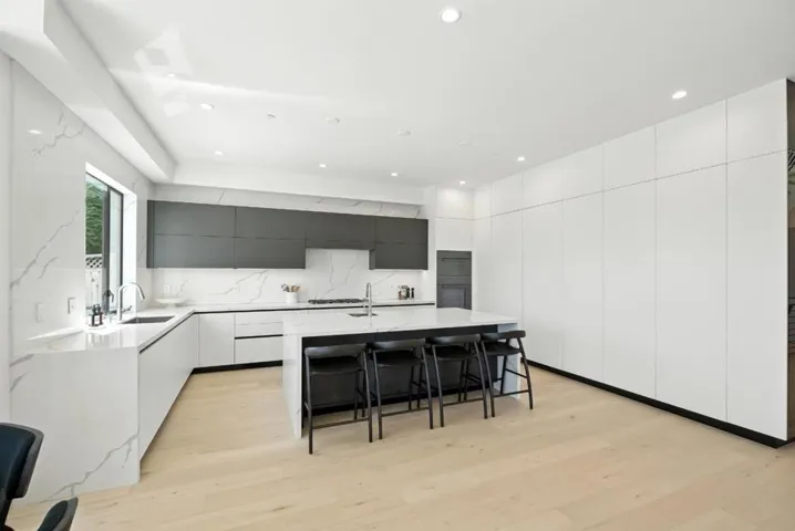1127 Hillslope Place, Los Altos, California 94024