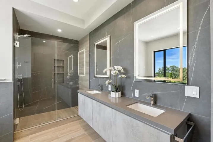 1127 Hillslope Place, Los Altos, California 94024