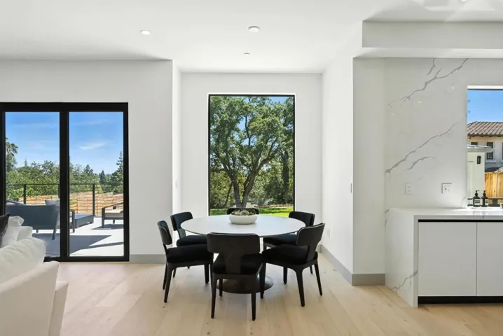 1127 Hillslope Place, Los Altos, California 94024